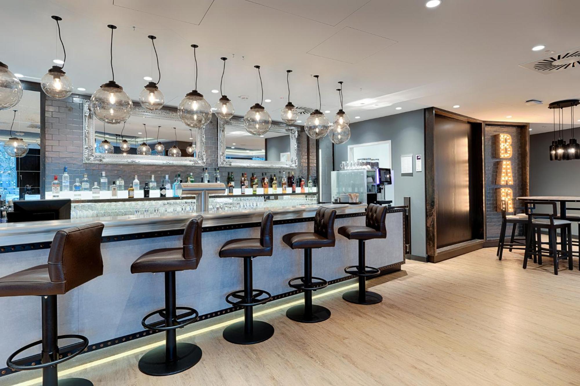 Premier Inn Berlin City Wilmersdorf Esterno foto